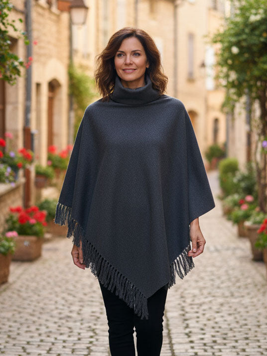 Poncho Fransar – mjuk ullponcho med fransar och hög krage från Nepal