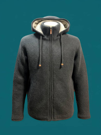 Himalayan Wool teddy hoodie black – handgjord svart ulltröja med huva och dragkedja, unisexmodell tillverkad i Nepal av mjuk naturull.